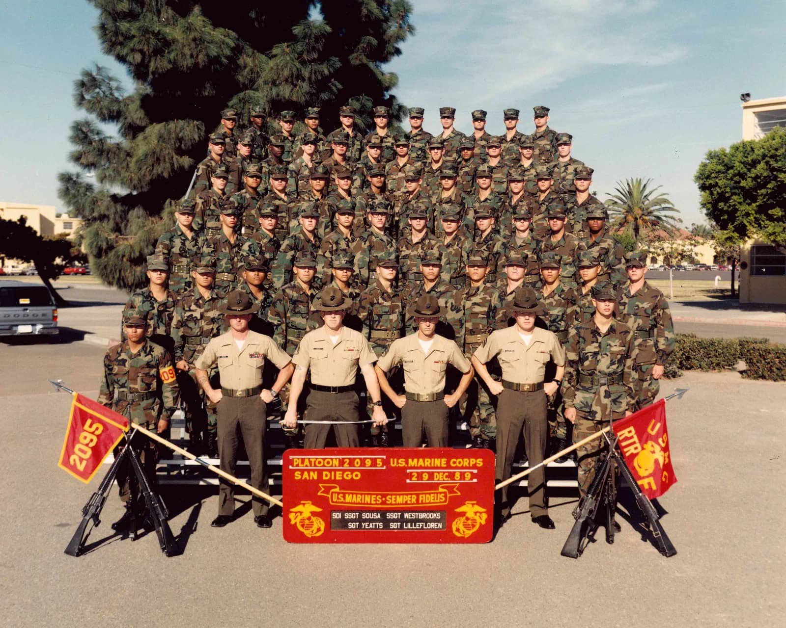 Marine Corps recruit platoon group photograph